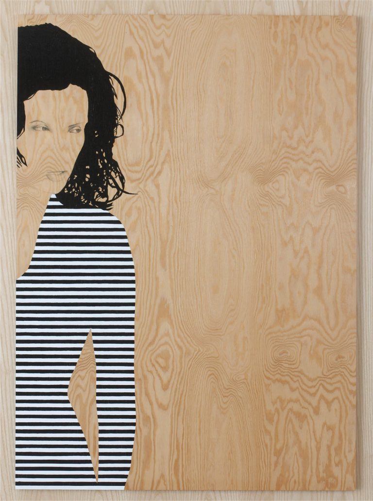 Målning på trä av en kvinna i randig tröja som tittar åt sidan. Robert Lucander, 13 målningar