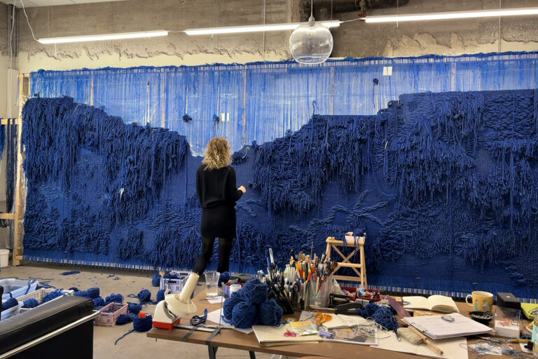 stort verk i en atelje